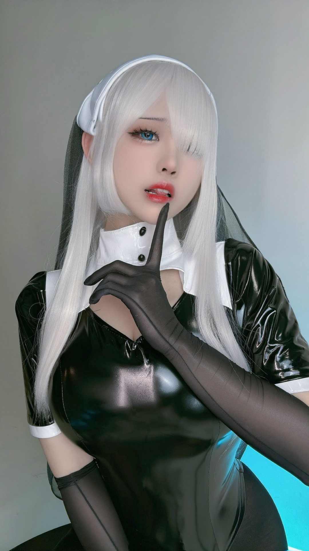 miko酱ww皮衣修女